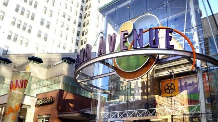Grand ave shops e